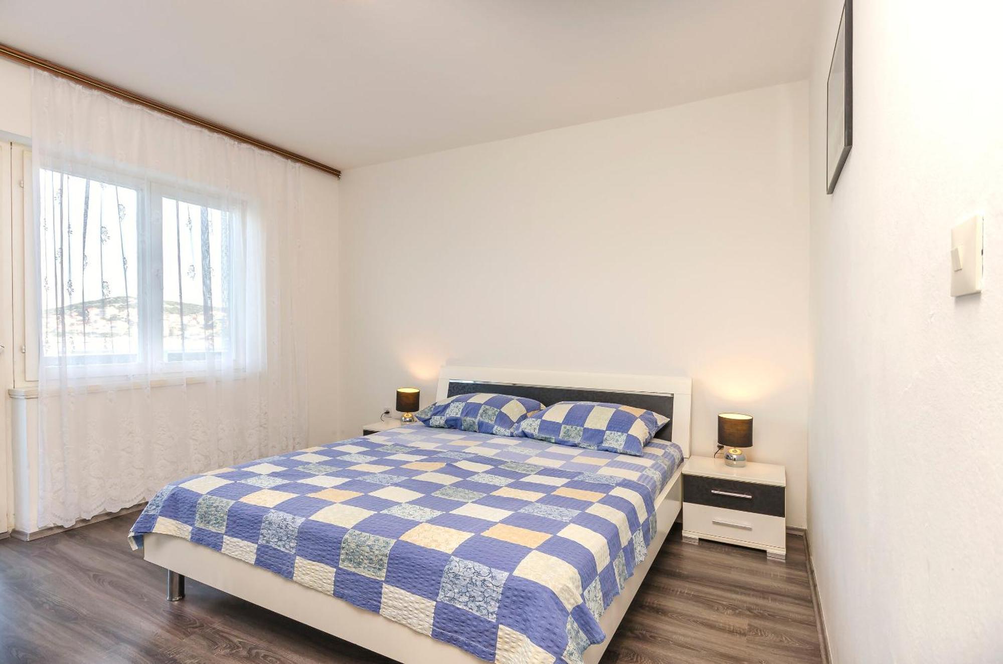 Apartment Branka Tisno Exterior photo